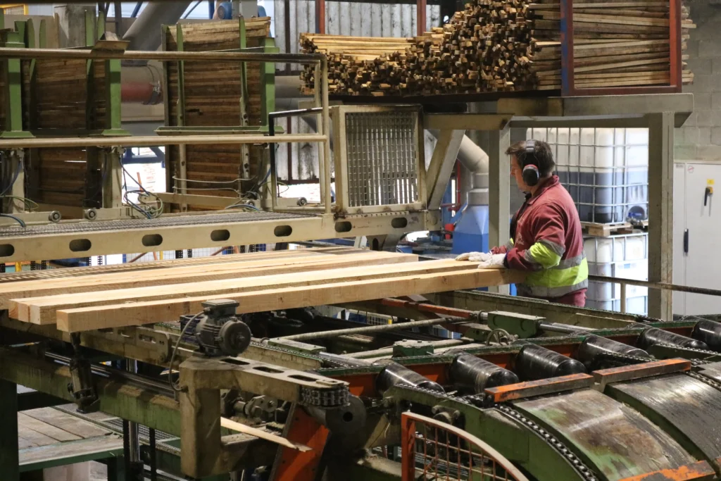 Historia de Ramón Rubal, tradición familiar en el sector de la madera en Galicia